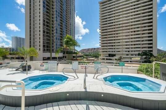 Deluxe Panoramic Mountain View Condo - 37Th Floor, Free Parking & Wifi Condo Honolulu Ngoại thất bức ảnh